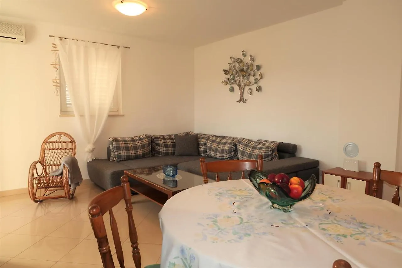 Nikas1 Rabac Apartment