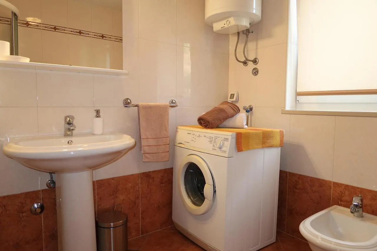 Nikas1 Rabac Apartment 0*,
